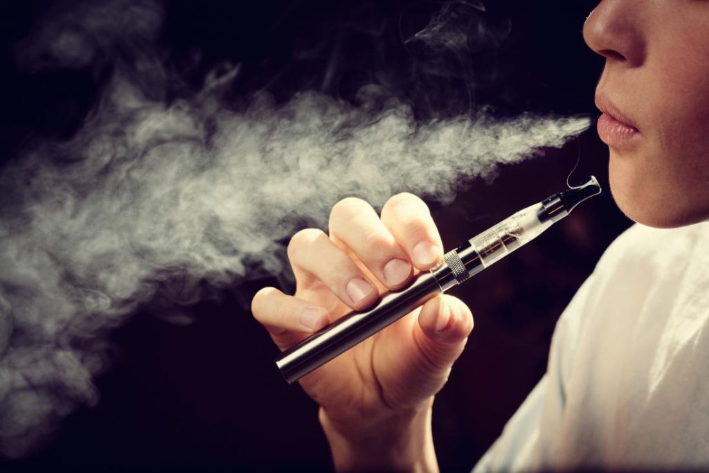 Knowing the Different Kinds of Discable Vape Pens